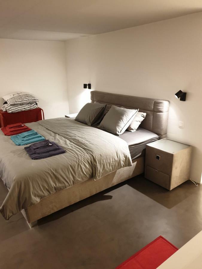 Apartamento Le Repaire Du Nez Rouge Stavelot Exterior foto
